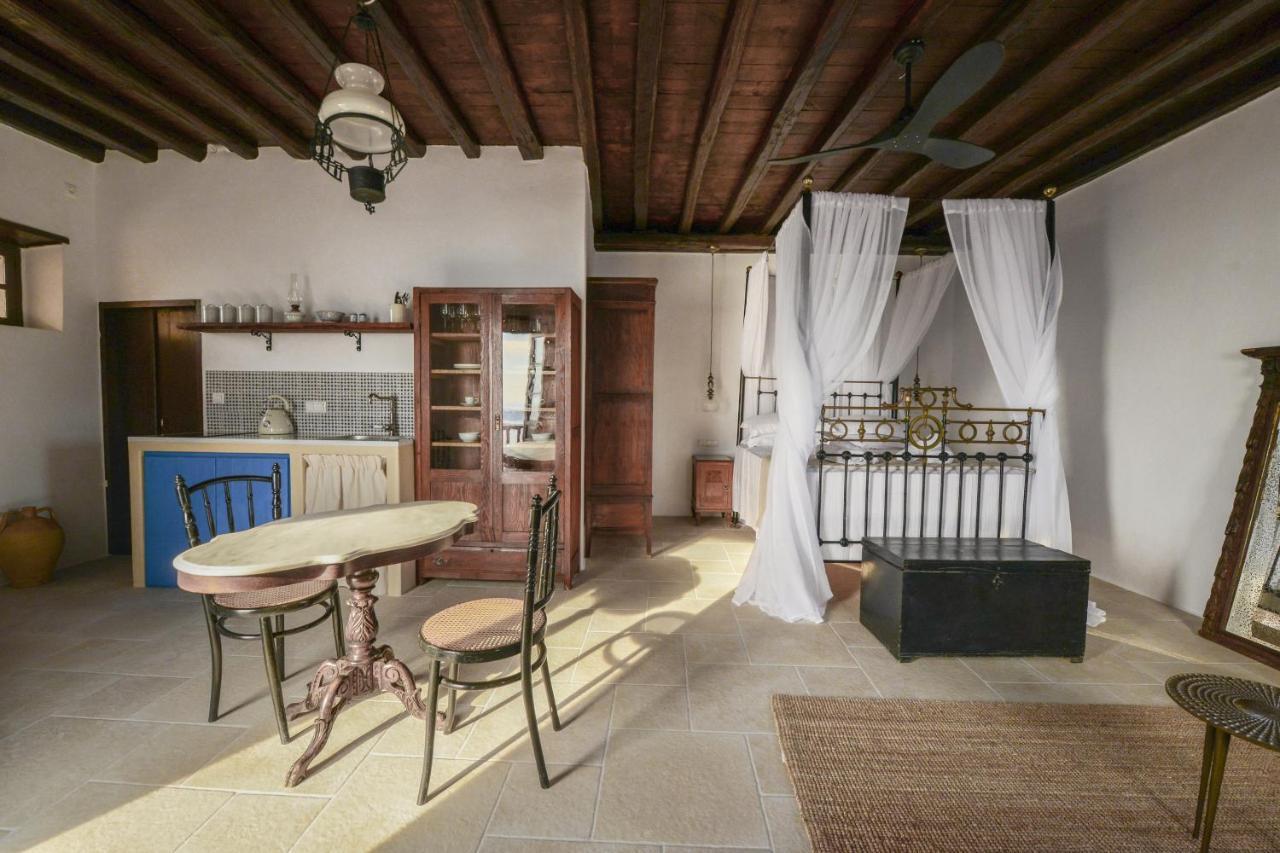 Castrum Traditional Sunset Suites Plaka  Extérieur photo