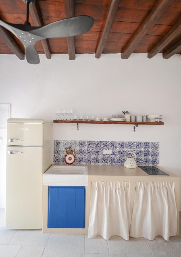 Castrum Traditional Sunset Suites Plaka  Extérieur photo