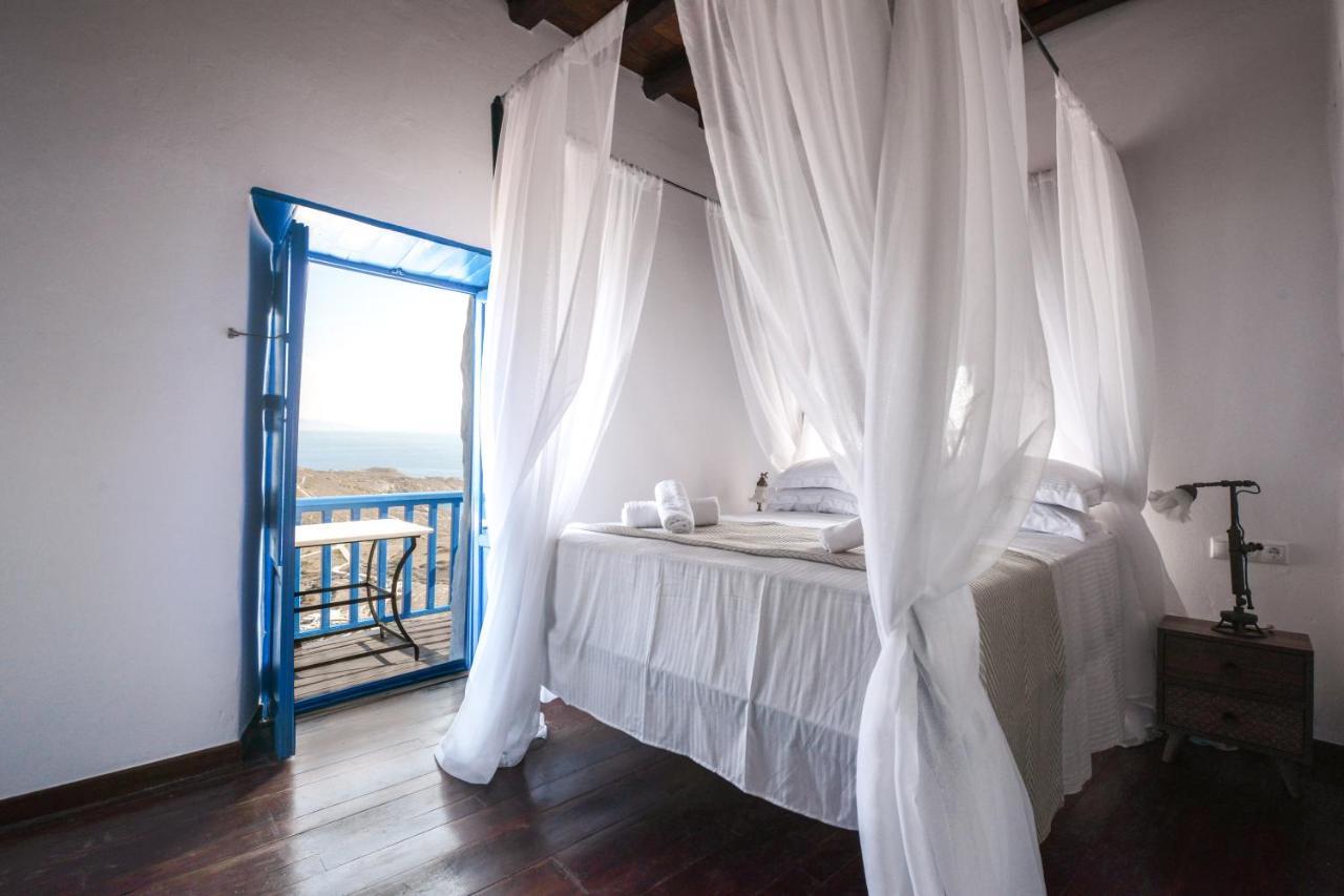 Castrum Traditional Sunset Suites Plaka  Extérieur photo