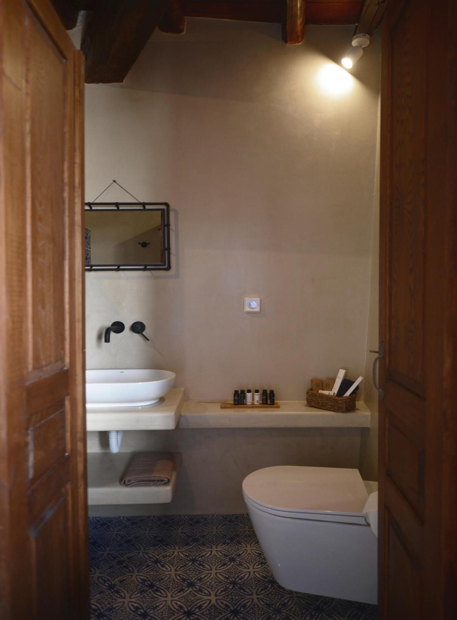 Castrum Traditional Sunset Suites Plaka  Extérieur photo