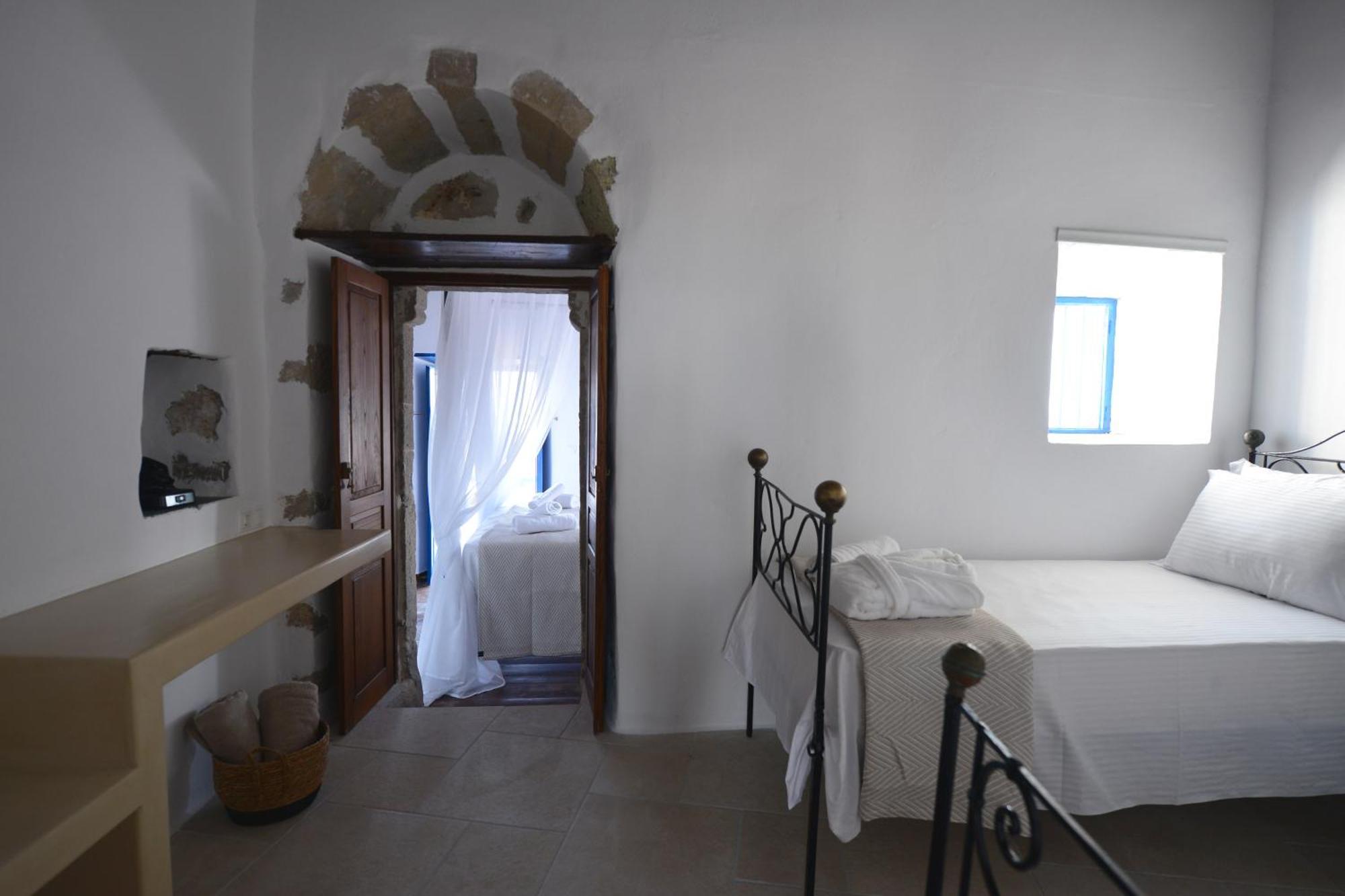 Castrum Traditional Sunset Suites Plaka  Extérieur photo